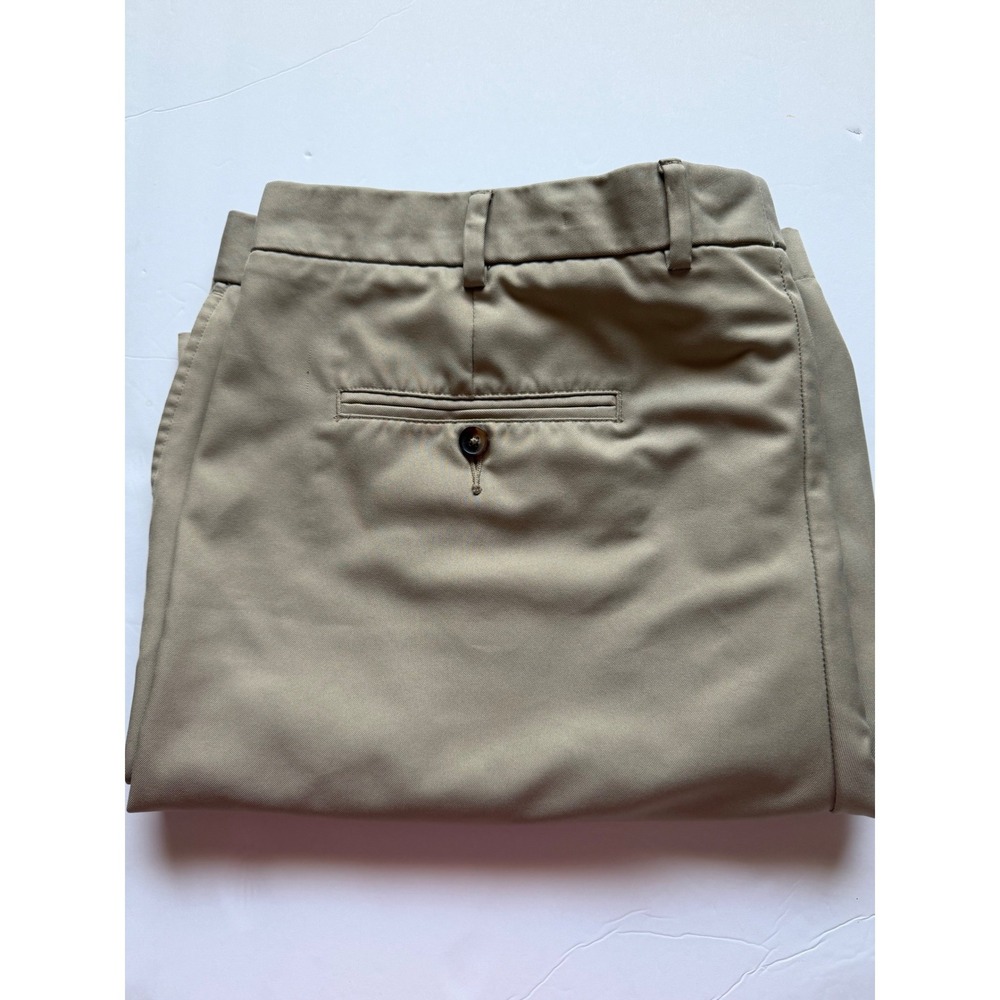 Greg Norman Mens Golf Shorts Tan Khaki Performance Shark Logo Size 42